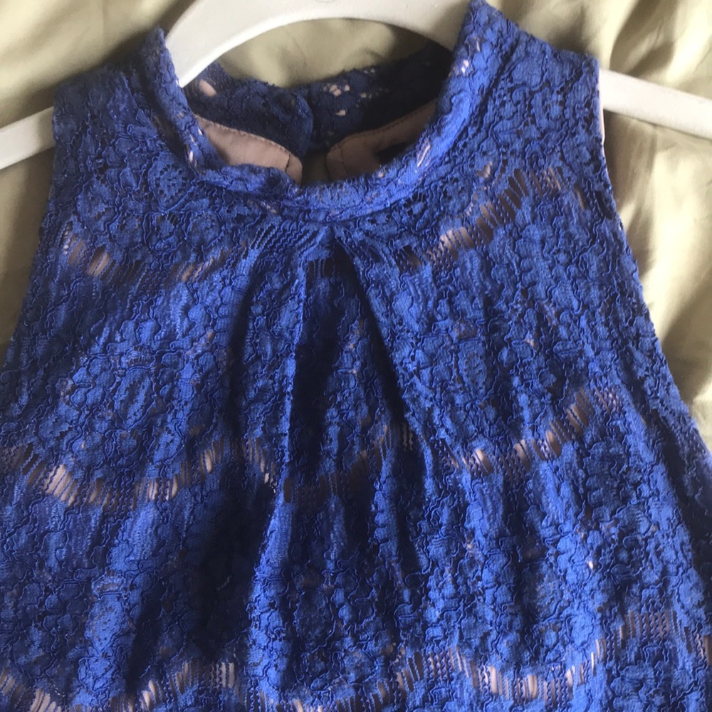 Blue Lace High-Low Top - Picture 6 of 6